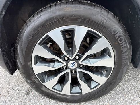 Certified 2024 Subaru Outback Limited AWD/4WD image 15