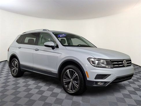 Used 2018 Volkswagen Tiguan SEL image 1