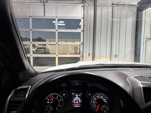 Used 2024 RAM 3500 SLT w/ Quick Order Package 2YG SLT AWD/4WD image 7
