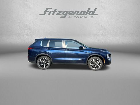 Used 2024 Mitsubishi Outlander SE AWD/4WD image 9