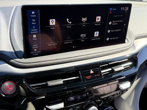 Certified 2026 Acura MDX w/ Technology Package image 24