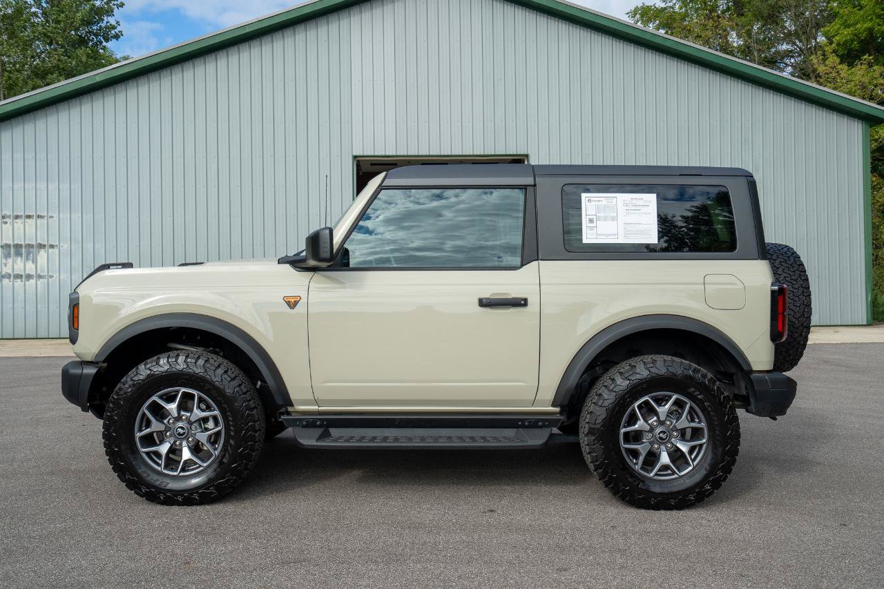 Used 2025 Ford Bronco Badlands AWD/4WD image 6