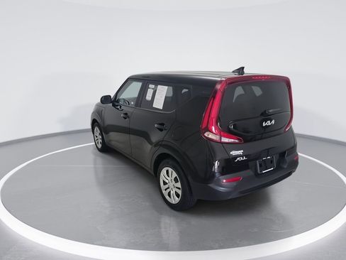 Used 2022 Kia Soul LX FWD image 6