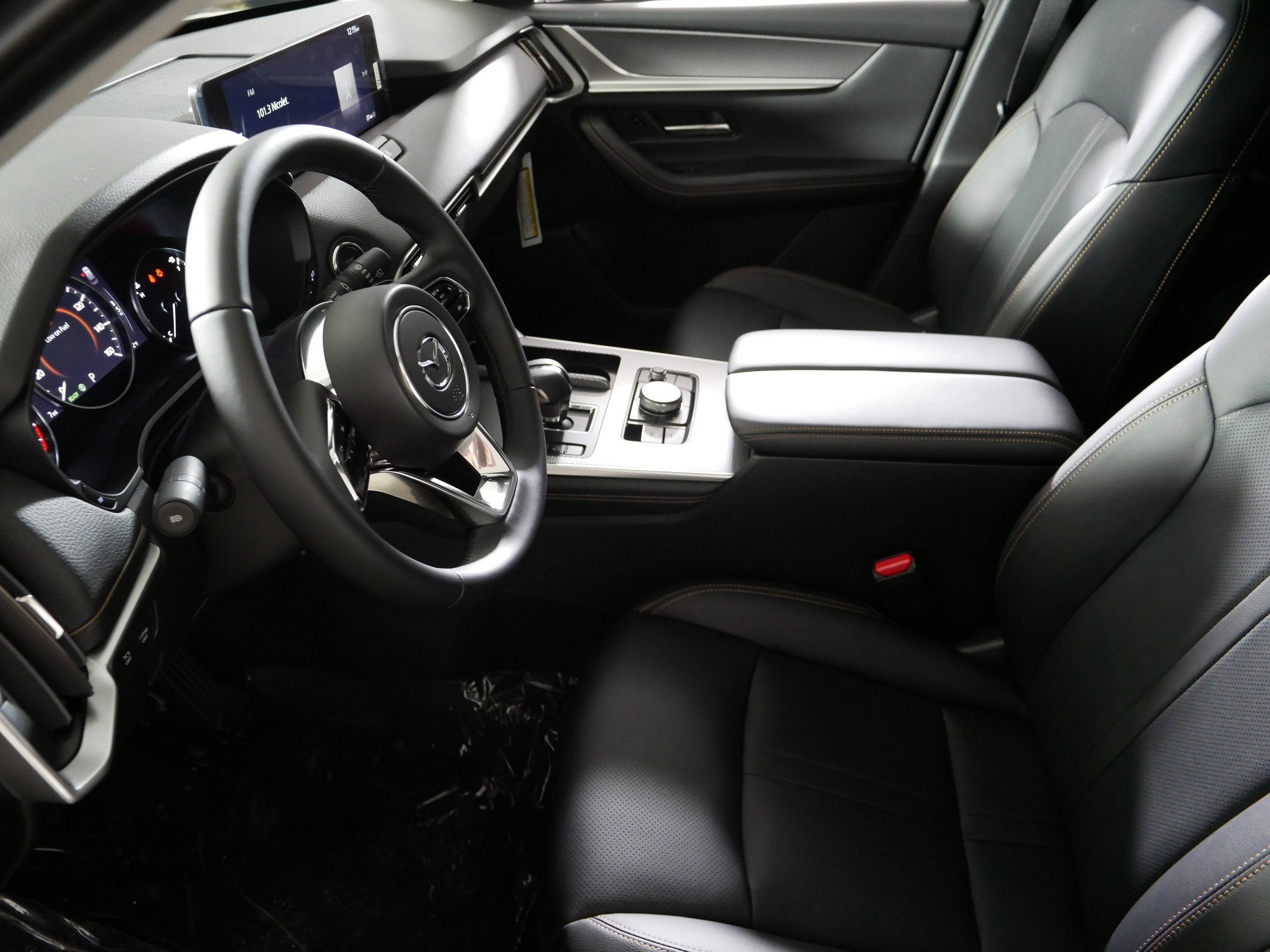 New 2026 MAZDA CX-70 3.3 Turbo w/ Preferred Package AWD/4WD image 4