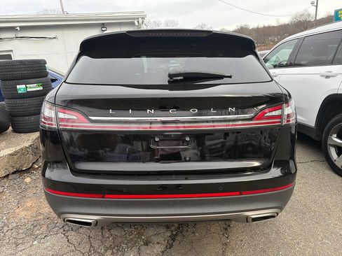 Used 2022 Lincoln Nautilus Reserve image 7