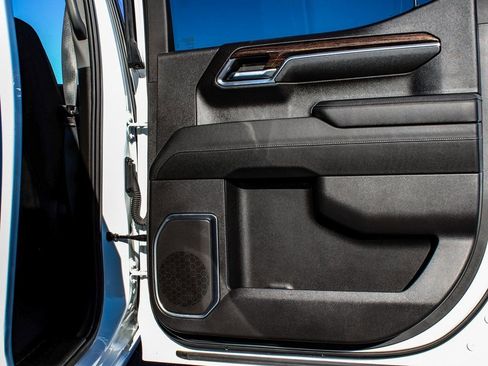 Used 2024 GMC Sierra 1500 Elevation w/ X31 Off-Road Package image 12