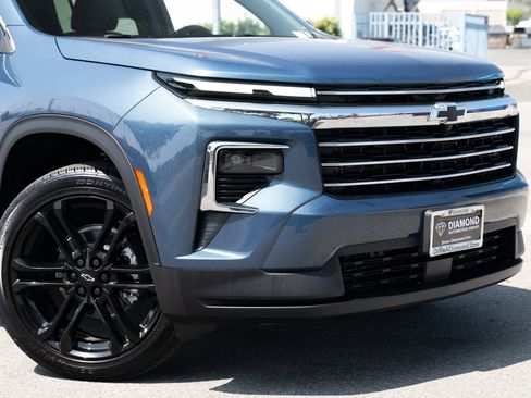 New 2026 Chevrolet Traverse LT w/ Driver Confidence Package image 9