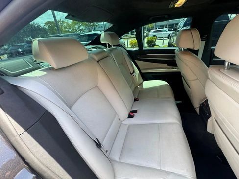 Used 2015 BMW 750i w/ M-Sport Package RWD image 16
