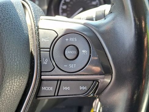 Used 2022 Toyota Camry SE FWD image 18