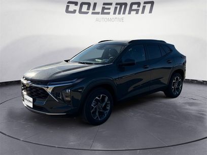 New 2025 Chevrolet Trax LT w/ Sunroof Package