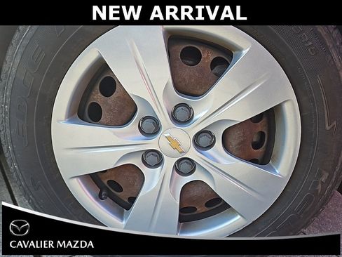 Used 2018 Chevrolet Cruze LS image 35