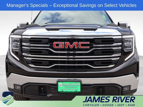 Used 2025 GMC Sierra 1500 SLT AWD/4WD image 7