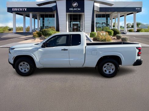 Used 2022 Nissan Frontier S RWD image 7