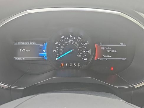 Used 2018 Ford Edge Titanium w/ Equipment Group 301A FWD image 13