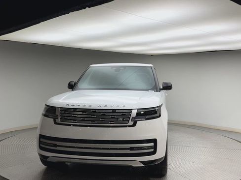 New 2026 Land Rover Range Rover Long Wheelbase Autobiography image 7