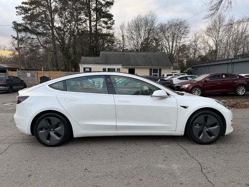 Used 2020 Tesla Model 3 Standard Range image 4
