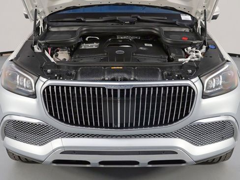 Used 2023 Mercedes-Benz Maybach GLS 600 4MATIC image 8