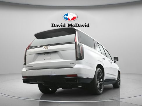 Used 2023 Cadillac Escalade Sport Platinum AWD/4WD image 41
