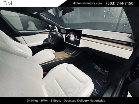 Used 2026 Tesla Model S AWD/4WD image 18