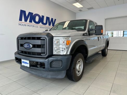 Used 2014 Ford F250 XL w/ Power Equipment Group image 2