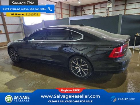 Used 2018 Volvo S90 T5 Momentum w/ Convenience Package AWD/4WD image 3