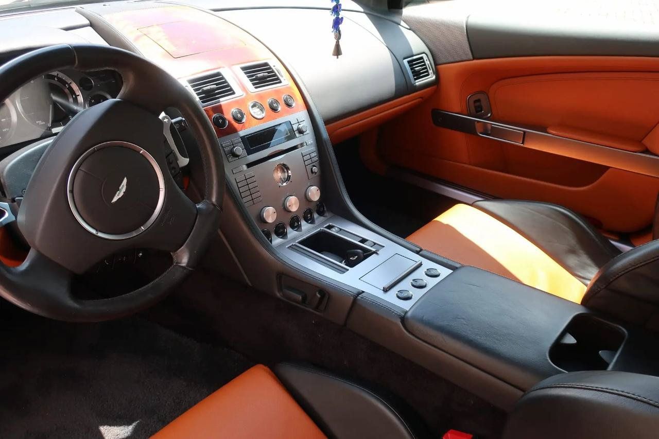 Used 2006 Aston Martin DB9 Volante RWD image 39