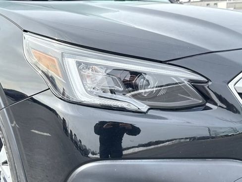 Used 2020 Subaru Outback Premium image 12