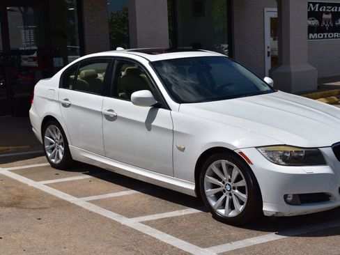 Used 2011 BMW 328i Sedan w/ Premium Pkg image 9