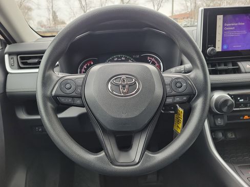Used 2024 Toyota RAV4 LE image 21