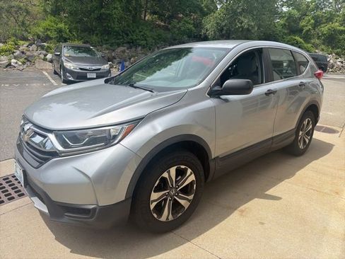 Used 2019 Honda CR-V LX image 3