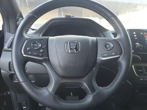 Used 2022 Honda Pilot TrailSport image 8