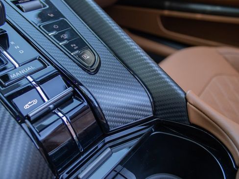 Used 2025 Aston Martin DB12 Convertible RWD image 22
