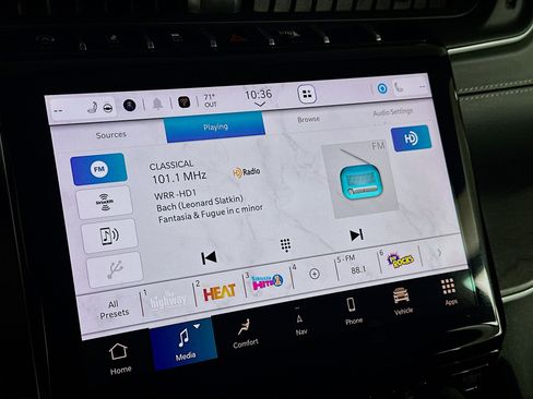 Used 2024 Jeep Grand Cherokee L Limited w/ Luxury Tech Group II image 21