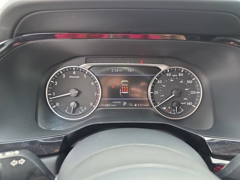 Used 2024 Nissan Pathfinder SV FWD image 19