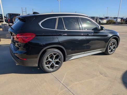 Used 2019 BMW X1 xDrive28i w/ Convenience Package image 2