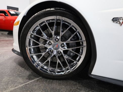 Used 2013 Chevrolet Corvette 427 w/ 1SC Preferred Equipment Group image 16