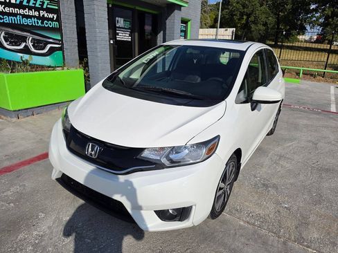Used 2017 Honda Fit EX image 3