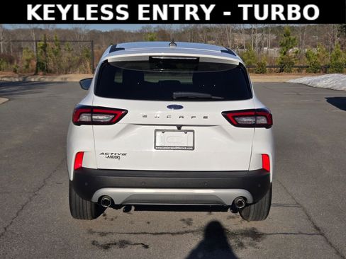 Used 2023 Ford Escape Active image 6