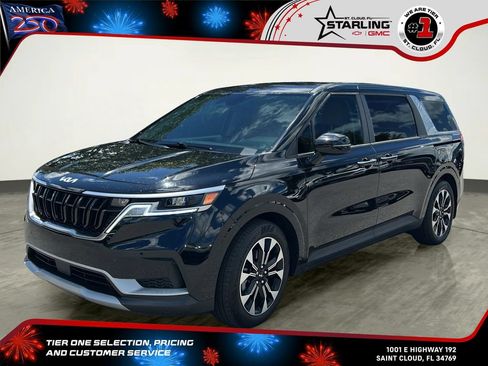 Used 2024 Kia Carnival EX FWD image 1