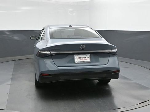 New 2026 Nissan Sentra SV w/ Floor Mat Package image 5