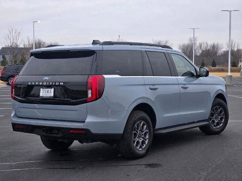 Certified 2025 Ford Expedition Active AWD/4WD image 14