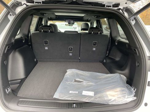 New 2025 Jeep Grand Cherokee Limited image 5