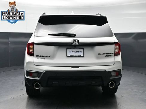 Used 2024 Honda Passport Black Edition image 2