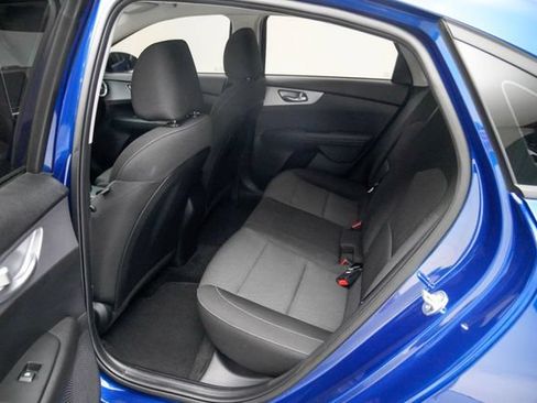Used 2023 Kia Forte LXS FWD image 11