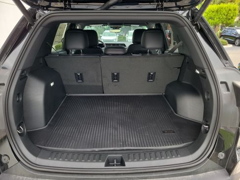 New 2027 GMC Terrain Elevation w/ Elevation Premium Package FWD image 9