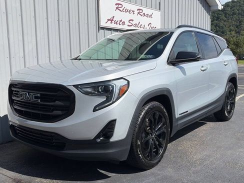 Used 2021 GMC Terrain SLT w/ Infotainment Package II AWD/4WD image 14