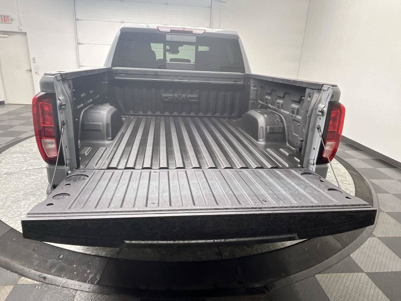 Certified 2024 GMC Sierra 1500 Elevation w/ Preferred Package AWD/4WD image 34