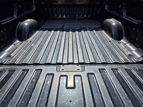 Used 2013 Chevrolet Silverado 1500 LT RWD image 17