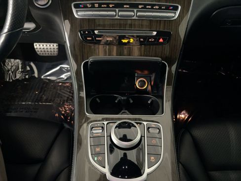 Used 2019 Mercedes-Benz GLC 300 GLC 300 image 25