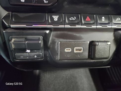 Used 2021 Chevrolet Silverado 2500 LT w/ Fleet Comfort Package image 34